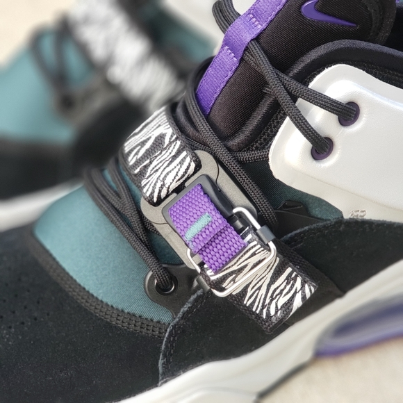 SOLD Nike Air Force 270 Men's Sneakers Size 11 - Picture 15 of 16